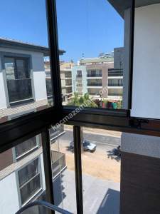 Kuşadası Davutlarda Havuzlu Sitede Satılık Daire 2+1 9