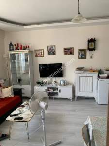 Kuşadası Davutlarda Havuzlu Sitede Satılık Daire 2+1 3