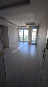 Kuşadası Davutlarda Ara Kat Satılık Daire 3+1 5