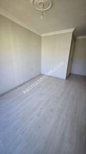 Kuşadası Davutlarda Ara Kat Satılık Daire 3+1 10