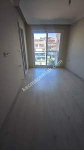 Kuşadası Davutlarda Ara Kat Satılık Daire 3+1 19