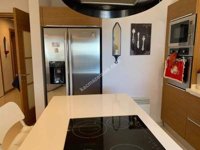 Ege Mahallesinde Satılık Daire 3+1 4