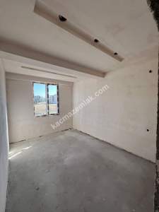 Batman Merkez Bayındır Mahallesinde 2+1 Yerden Isıtmalı 5