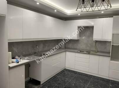 Bilecik Bozüyük Yediler Mahallesi Acil Satılık Ev