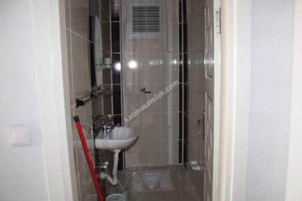 Bahçelievler Mah. Merkezi Konumda Satılık 3+1 Daire 9