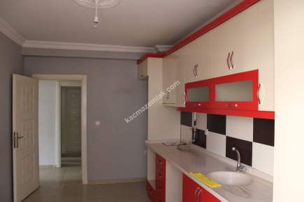 Bahçelievler Mah. Merkezi Konumda Satılık 3+1 Daire 14