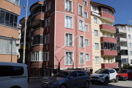 Bahçelievler Mah. Merkezi Konumda Satılık 3+1 Daire