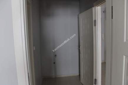 Bahçelievler Mah. Merkezi Konumda Satılık 3+1 Daire 11