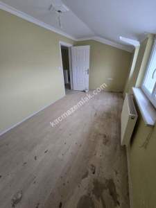 Avp. Mah.bursa Caddesi Üzerinde Satılık Dubleks (4+1) 23