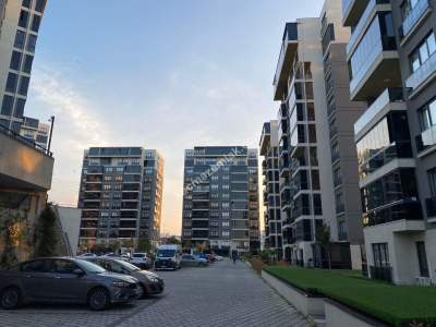 Nilüfer Barış Ataevler Mah Satılık Sitede Havuzlu Daire 33