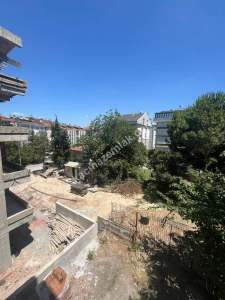 Beşevler/Konak Mah. Merkezi Konumda Bakımlı 3+1 Satılık 30