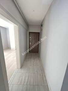 Beşevler/Konak Mah. Merkezi Konumda Bakımlı 3+1 Satılık 3