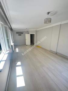 Beşevler/Konak Mah. Merkezi Konumda Bakımlı 3+1 Satılık 21