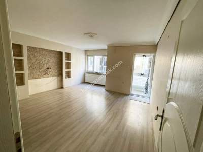 Osmangazi Aktarhüssam Mah. Merkezde Satılık 2+1 Daire 3