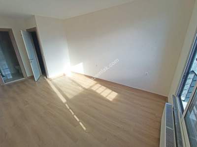 Osmangazi Cumhuriyet Mah Park Bulvar Satılık 3+1 Daire 17