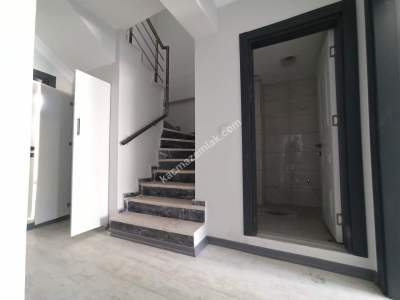 Bursa Yıldırım Demetevlerde Satılık 4+1 Sıfır D.daire 13