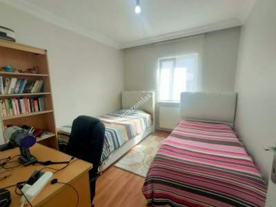 Yıldırım Esenevler Mah Satılık Site İçi Kombili Daire 15