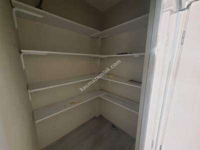 Yıldırım Hacı Seyfettin Mah İncirli Cad Satılık Daire 21