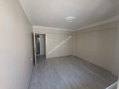 Yıldırım Hacı Seyfettin Mah İncirli Cad Satılık Daire 33