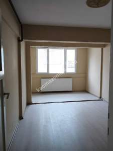 İncirli Caddesinde Geniş Teraslı 2+1 Daire 10