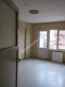 İncirli Caddesinde Geniş Teraslı 2+1 Daire 9