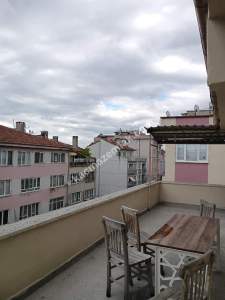 İncirli Caddesinde Geniş Teraslı 2+1 Daire 20