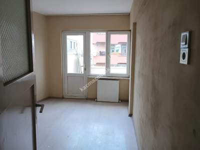 İncirli Caddesinde Geniş Teraslı 2+1 Daire 12