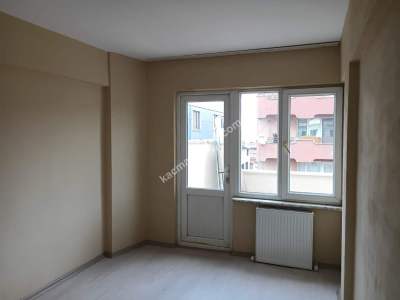 İncirli Caddesinde Geniş Teraslı 2+1 Daire 11