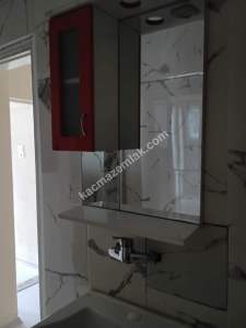 İncirli Caddesinde Geniş Teraslı 2+1 Daire 6