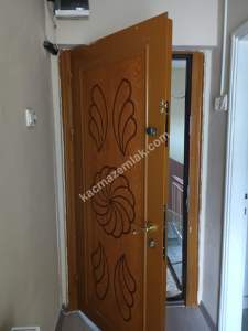 İncirli Caddesinde Geniş Teraslı 2+1 Daire 5