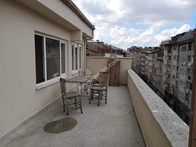 İncirli Caddesinde Geniş Teraslı 2+1 Daire 17