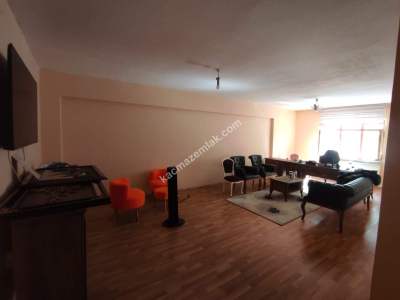 Satılık Üniversite Mah. 170M2 3+1 Daire 2
