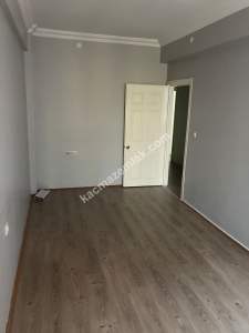 Işıklar Mahallesi Kırım Caddesi 3+1 Satılık Daire 3