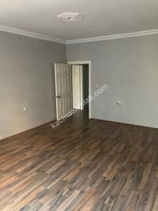 Işıklar Mahallesi Kırım Caddesi 3+1 Satılık Daire 1