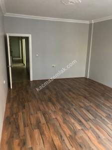 Işıklar Mahallesi Kırım Caddesi 3+1 Satılık Daire 7