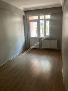 Işıklar Mahallesi Kırım Caddesi 3+1 Satılık Daire 4