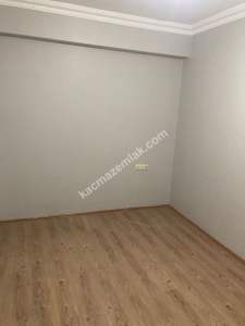 Işıklar Mahallesi Kırım Caddesi 3+1 Satılık Daire 8