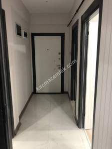 Kaçmaz'dan Zafer Mah. 2+0 Daire 3