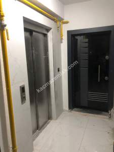 Kaçmaz'dan Zafer Mah. 2+0 Daire 11