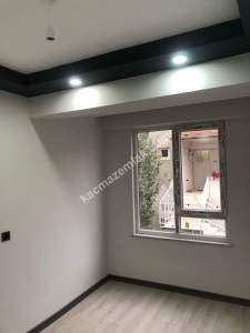 Kaçmaz'dan Zafer Mah. 2+0 Daire 7