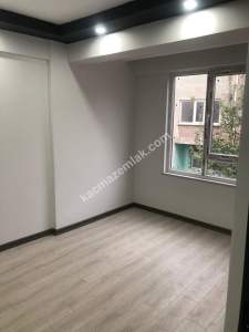 Kaçmaz'dan Zafer Mah. 2+0 Daire 5