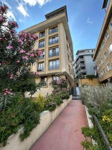 Ataşehir Esatpaşa Site İçinde 1+1 Ayrı Mutfak Daire 1