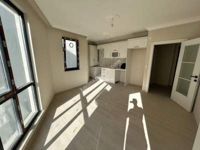 Esatpaşa 2.Kat 2+1 75 M2 Açık Mutfak Balkonlu Sıfır 3