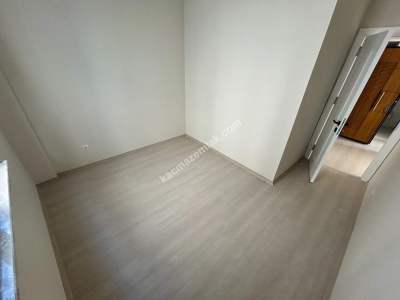 Esatpaşa 2.Kat 2+1 75 M2 Açık Mutfak Balkonlu Sıfır 9