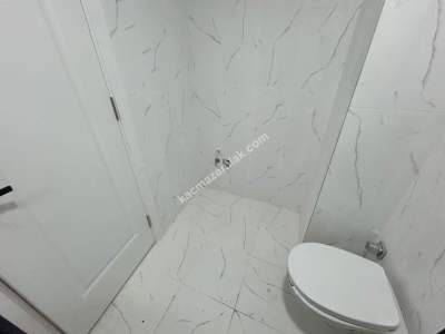 Esatpaşa 2.Kat 2+1 75 M2 Açık Mutfak Balkonlu Sıfır 18