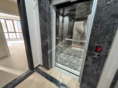 Esatpaşa 2.Kat 2+1 75 M2 Açık Mutfak Balkonlu Sıfır 22