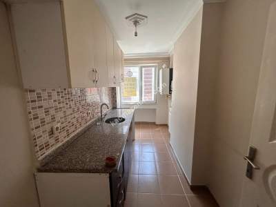 Esatpaşa 2.Kat Asansörlü 3+1 120M2 Geniş-Kullanışlı 10