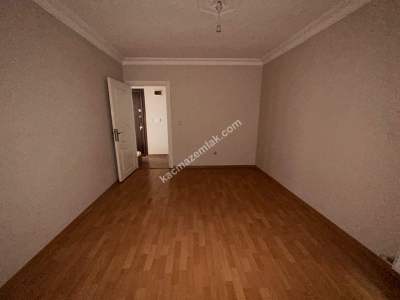 Esatpaşa 2.Kat Asansörlü 3+1 120M2 Geniş-Kullanışlı 24