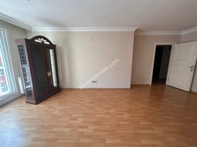 Esatpaşa 2.Kat Asansörlü 3+1 120M2 Geniş-Kullanışlı 4