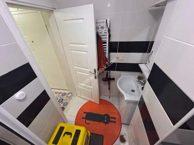 Örnek Mah Bahçe Katı 2+1 A.mutfak 70 M2 12 Yaşında 33